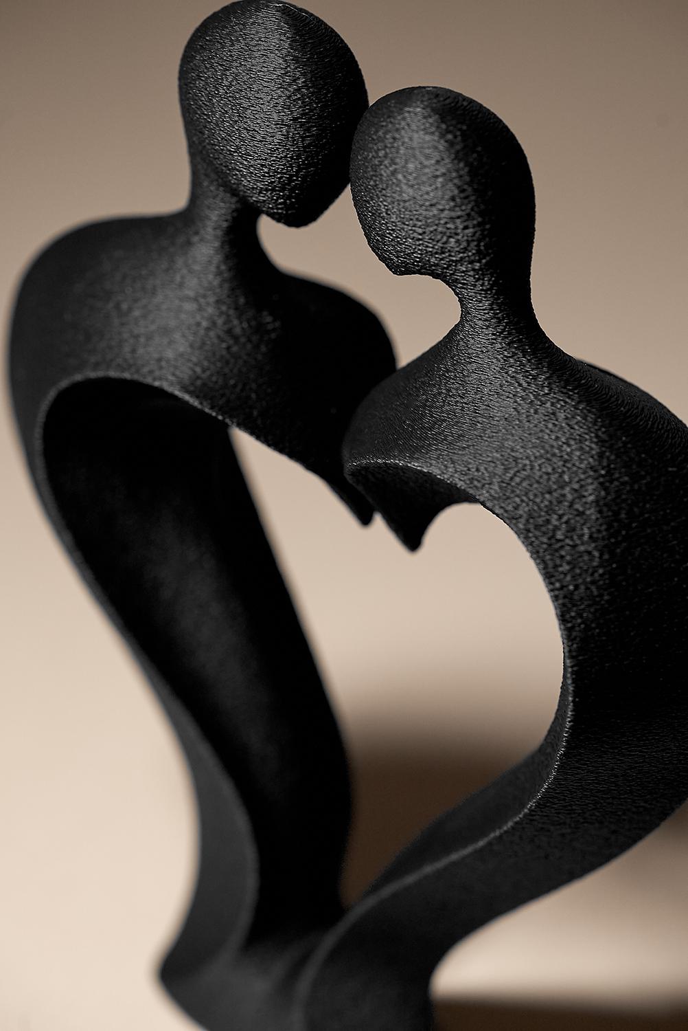 Couple in Heart 3D Printed Sculpture: Romantic Home Decor