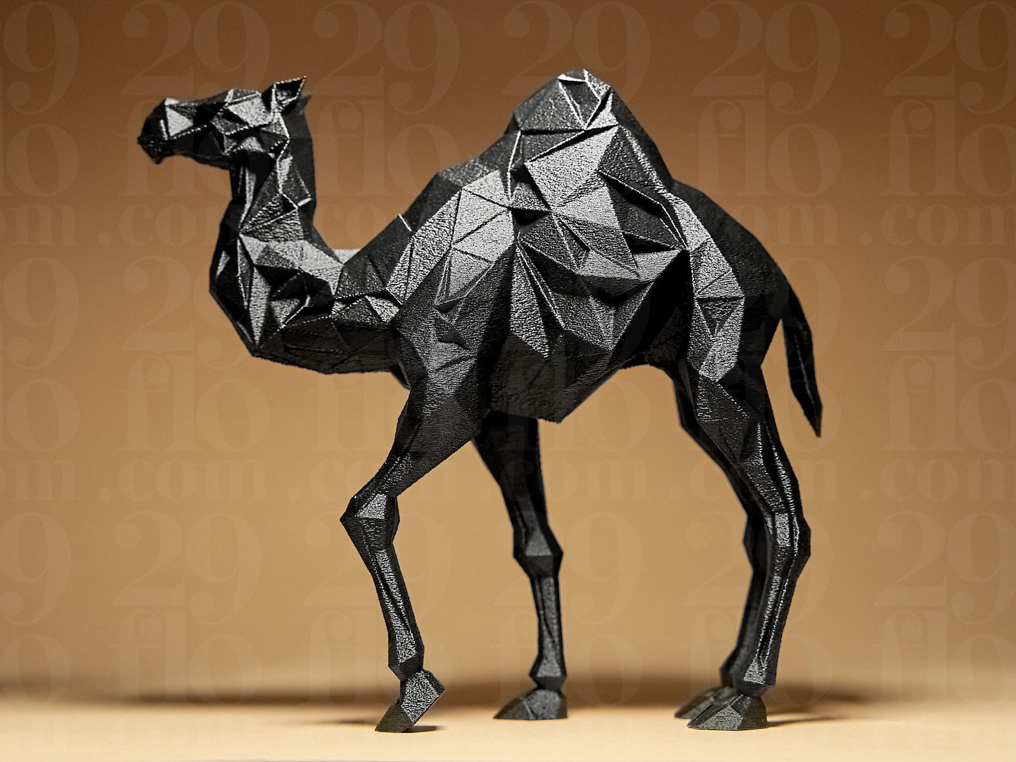 3D Printed Geometric Camel Sculpture: Modern Abstract Decor