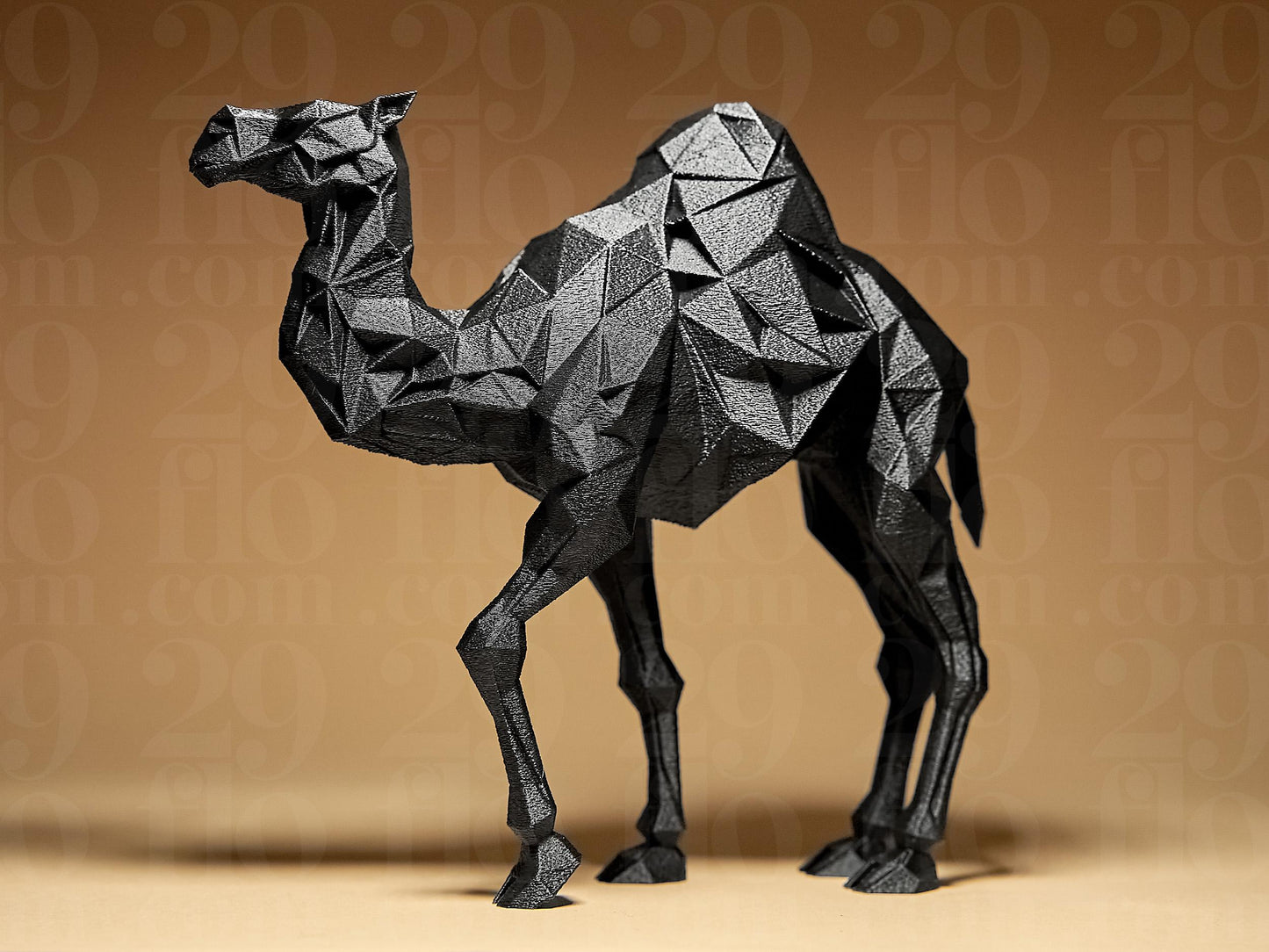 3D Printed Geometric Camel Sculpture: Modern Abstract Decor